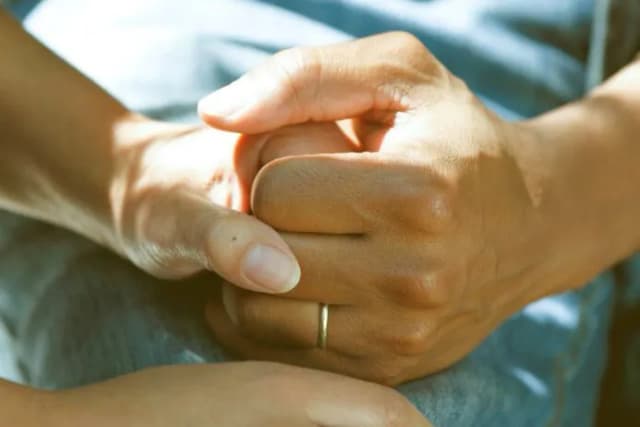 Jak skutecznie walczyć z nerwicą – praktyczne metody i wsparcie psychologiczne Jak skutecznie walczyć z nerwicą – praktyczne metody i wsparcie psychologiczne