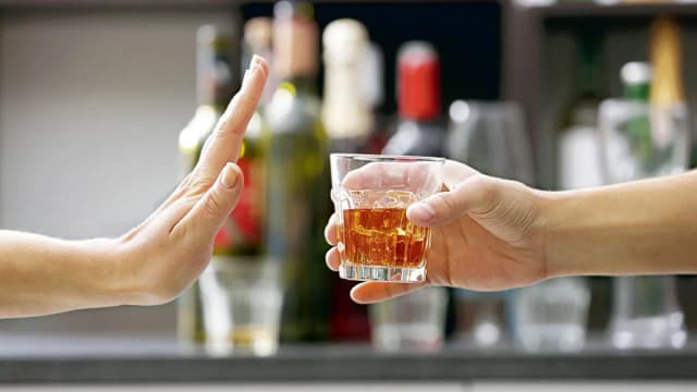Kiedy można pić alkohol po znieczuleniu? Poznaj czas bezpiecznej przerwy Kiedy można pić alkohol po znieczuleniu? Poznaj czas bezpiecznej przerwy