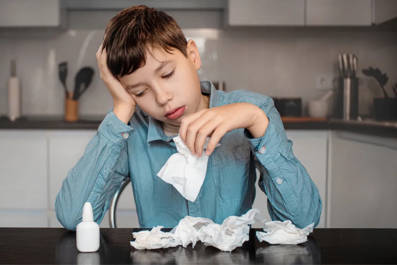 Pomarańczowy katar: przyczyny i objawy, które Cię zaskoczą Pomarańczowy katar: przyczyny i objawy, które Cię zaskoczą