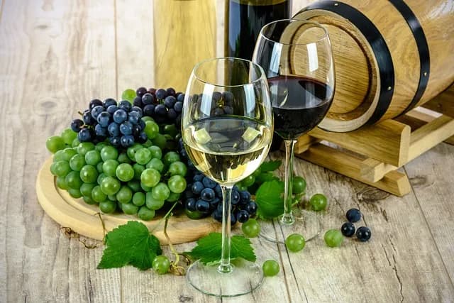 Bezpieczne spożywanie alkoholu podczas terapii Seronilem - kluczowe zasady Bezpieczne spożywanie alkoholu podczas terapii Seronilem - kluczowe zasady