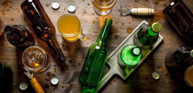 Czy można pić alkohol podczas stosowania ashwagandhy - fakty i ostrzeżenia Czy można pić alkohol podczas stosowania ashwagandhy - fakty i ostrzeżenia