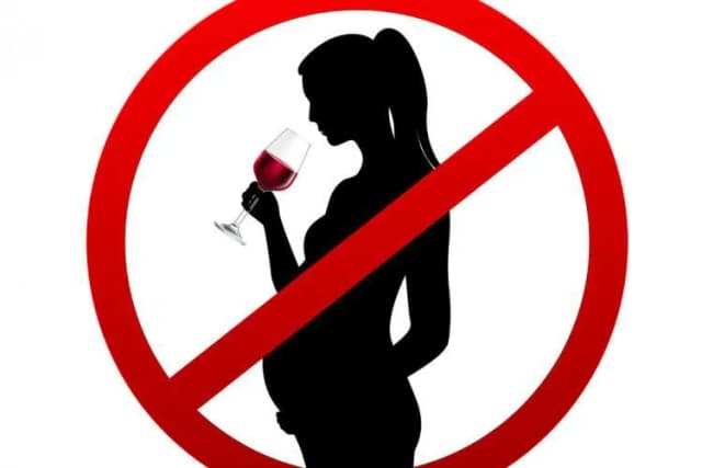Alkohol po inseminacji: Czy można pić i jakie są zagrożenia? Alkohol po inseminacji: Czy można pić i jakie są zagrożenia?