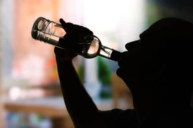 Alkohol po rezonansie magnetycznym: zasady bezpiecznego spożywania Alkohol po rezonansie magnetycznym: zasady bezpiecznego spożywania