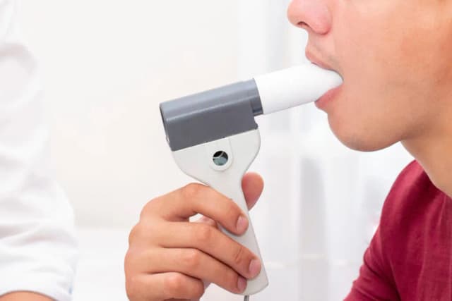 Czym jest spirometria? Jak przygotować się do badania? Czym jest spirometria? Jak przygotować się do badania?