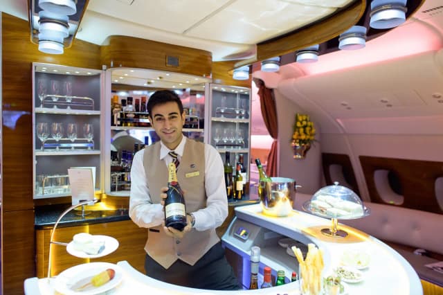 Czy można przewozić alkohol do Dubaju: Limity i zasady na lotnisku Czy można przewozić alkohol do Dubaju: Limity i zasady na lotnisku