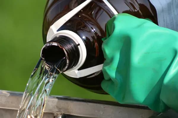 Jakie rękawiczki do laboratorium chemicznego – uniknij błędów w wyborze Jakie rękawiczki do laboratorium chemicznego – uniknij błędów w wyborze